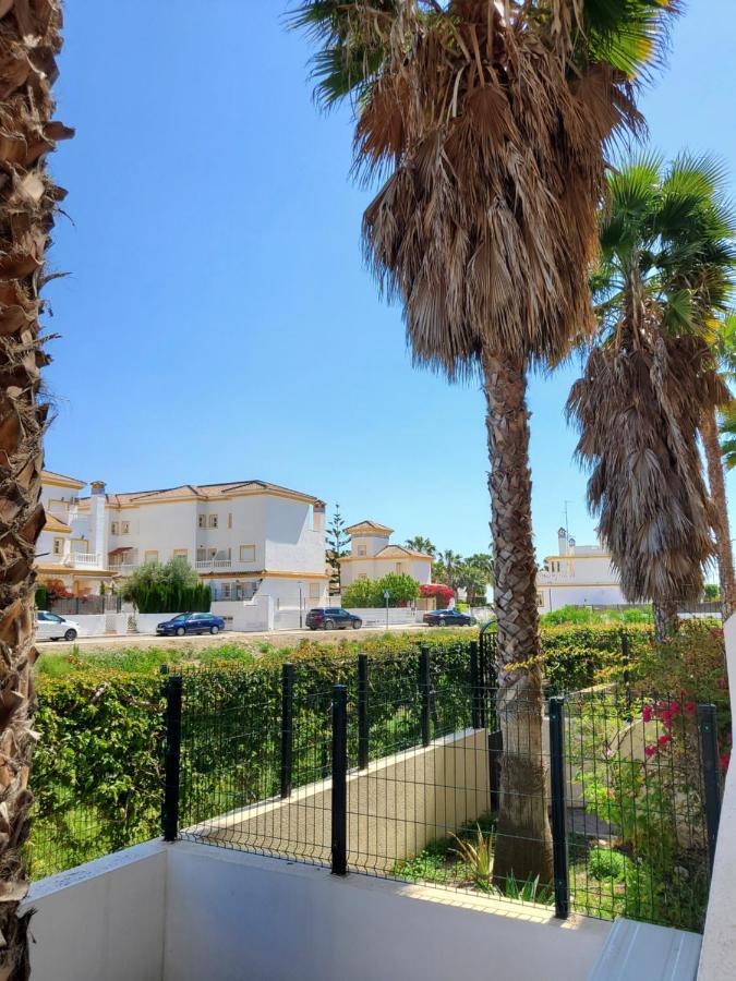 Bajo En Primera Linea De Vera-Playa Con Piscina Privada! Exterior photo