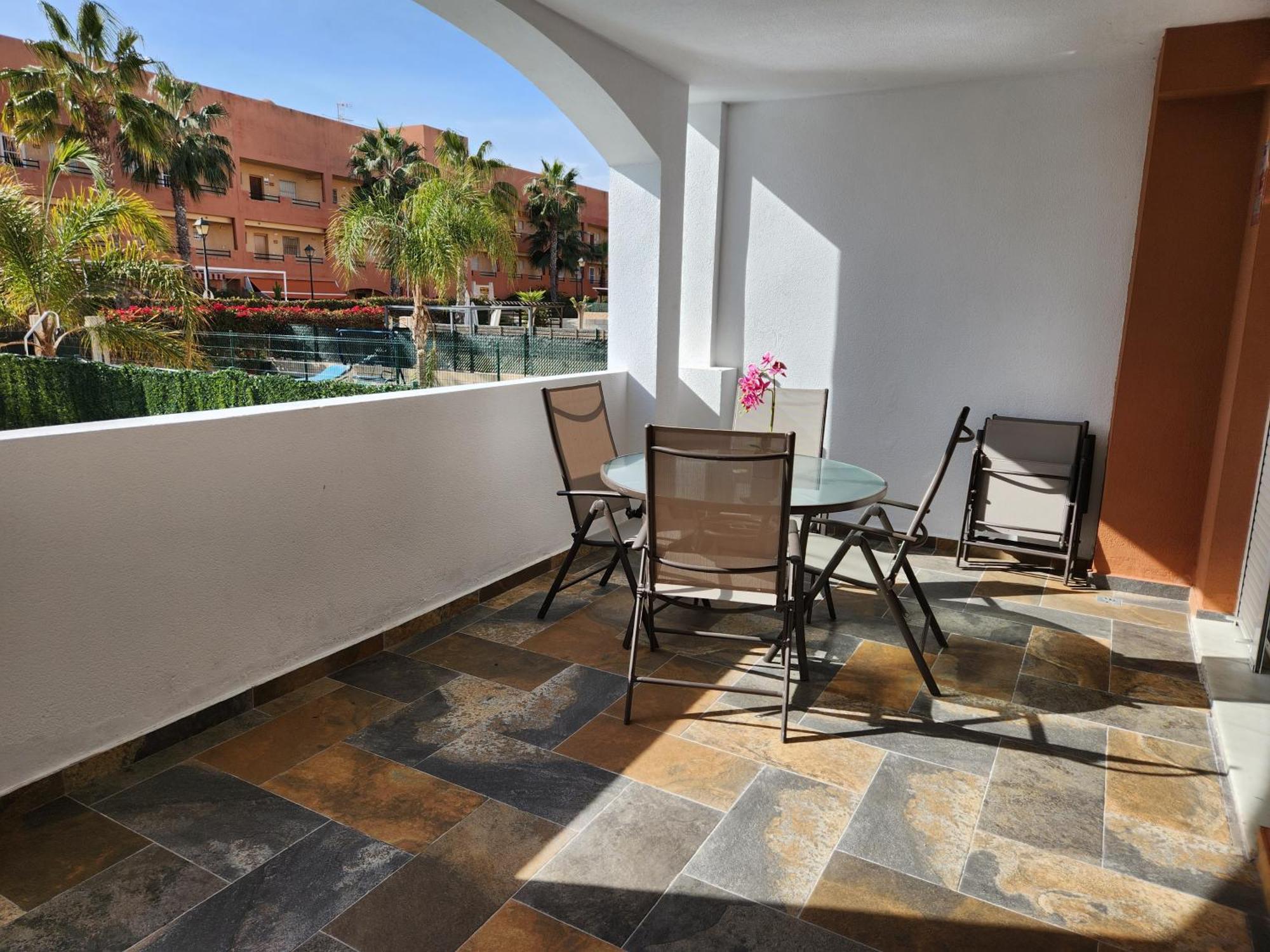 Bajo En Primera Linea De Vera-Playa Con Piscina Privada! Exterior photo