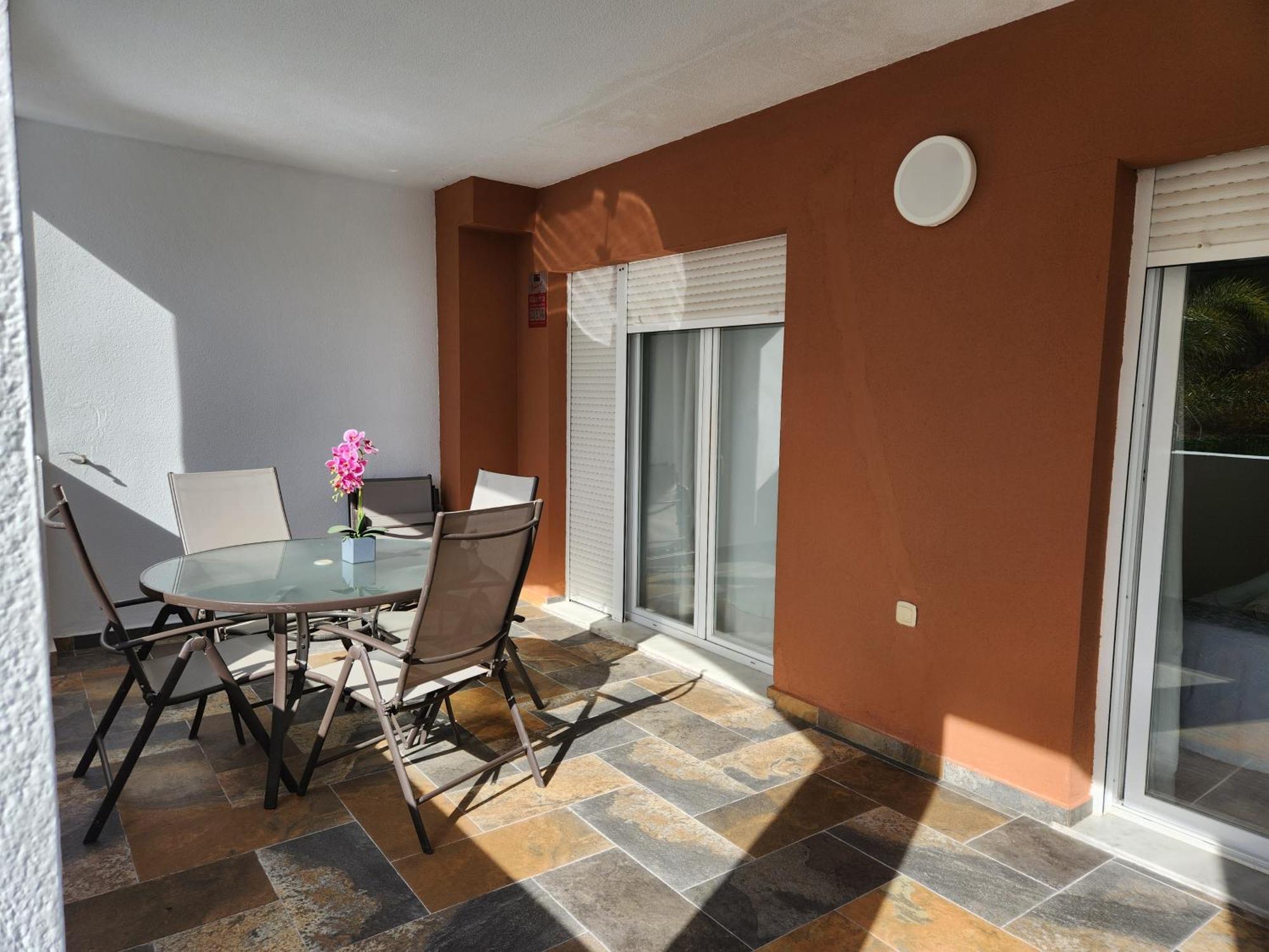 Bajo En Primera Linea De Vera-Playa Con Piscina Privada! Exterior photo