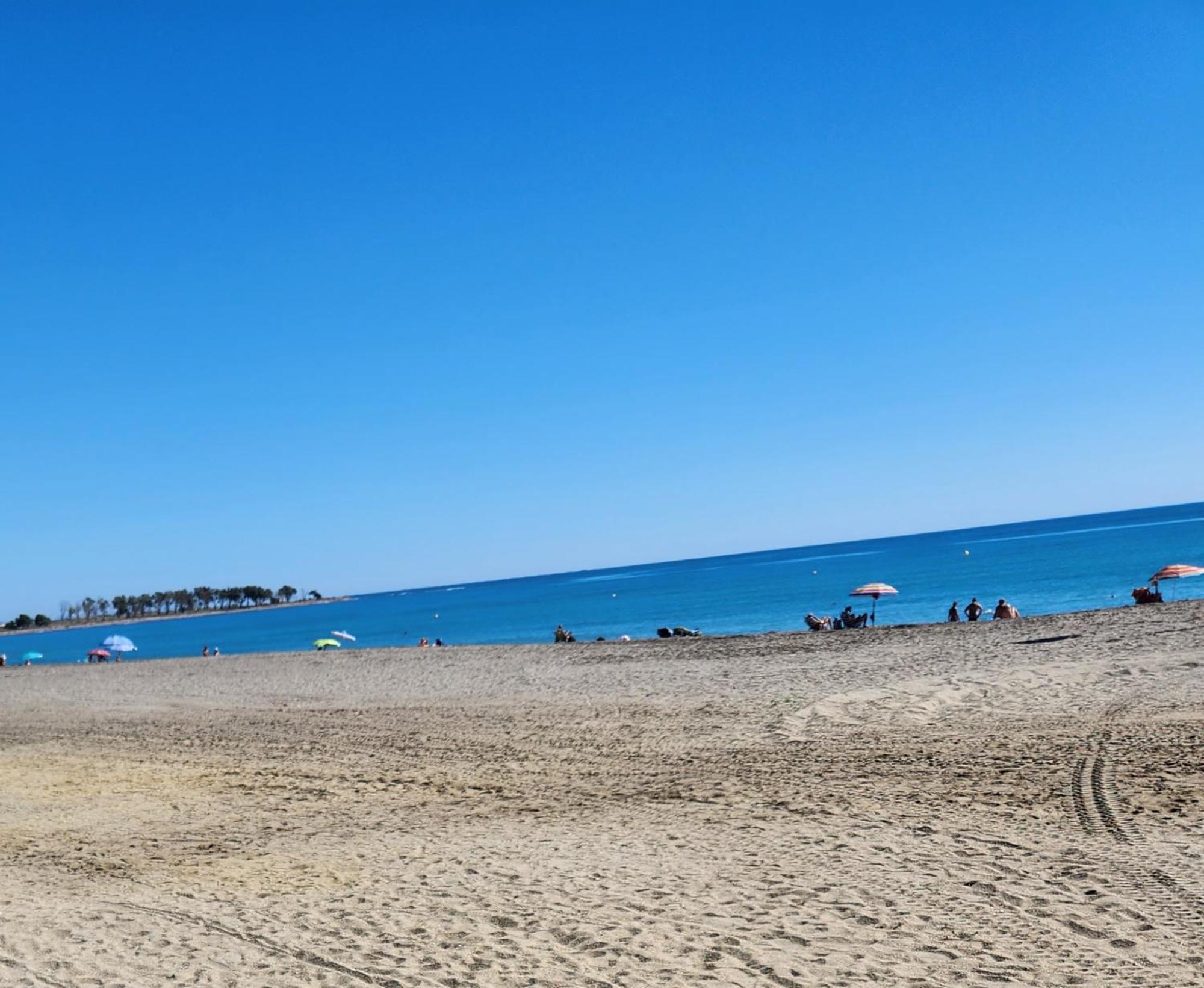 Bajo En Primera Linea De Vera-Playa Con Piscina Privada! Exterior photo